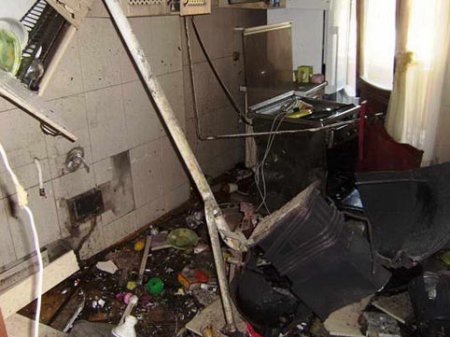 Tovuzda partlayış: dağıntılar altından 2 nəfər çıxarıldı