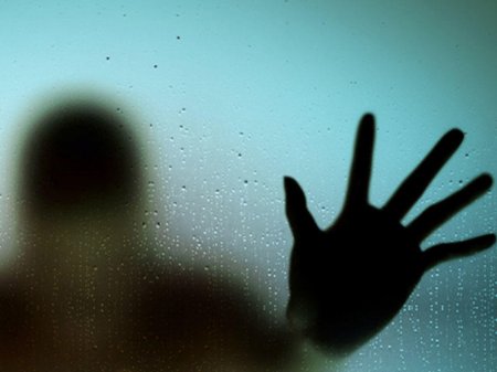 17 nəfər şagirdi tualetdə və digər yerlərdə dəfələrlə zorladı - Azərbaycanda məktəbdə DƏHŞƏTLİ HADİSƏ