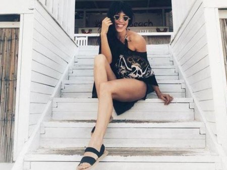 Sevdanın bikinili FOTOları İnstaqram-da səs-küy yaratdı