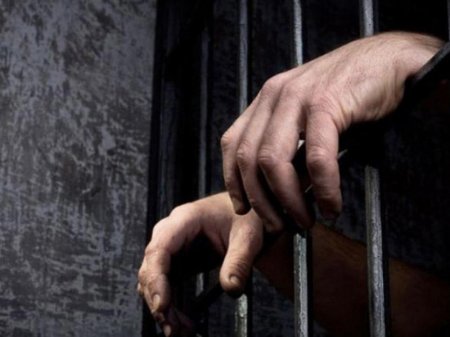 Yol polisinin saxladığı sürücü şöbədə öldü - AÇIQLAMA - YENİLƏNİB