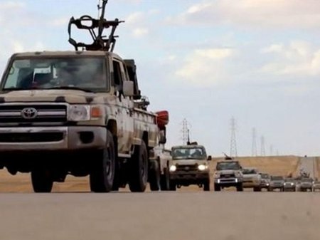 Liviya ordusu Tripoliyə doğru irəliləyir - Fövqəladə iclas olacaq