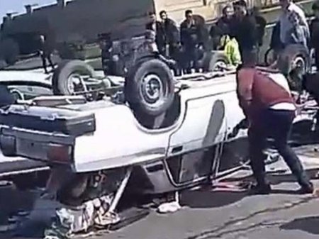 Aeroport yolunda ağır qəza: "Jiquli" aşdı