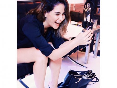 Müğənni Aynurun hesabı oğurlandı, erotik görüntüləri və mesajları yayıldı - FOTOLARI