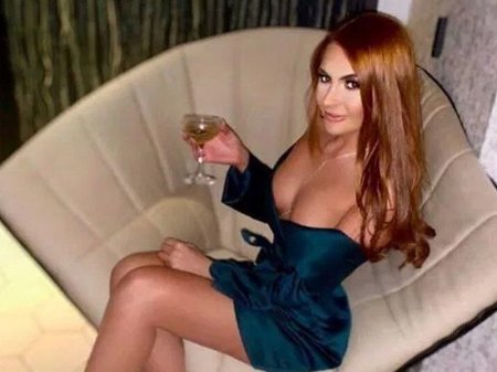 Model polisi dişlədiyinə görə həbs olundu - FOTO