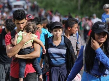 Tramp miqrasiya siyasətini sərtləşdirməyə hazırlaşır