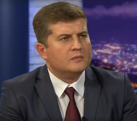 “Cəmil Həsənliyə görə işimi itirdim”