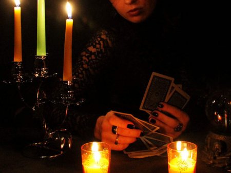 Azərbaycanda falçıların başına oyun açan şəxslərlə bağlı ŞOK FAKTLAR