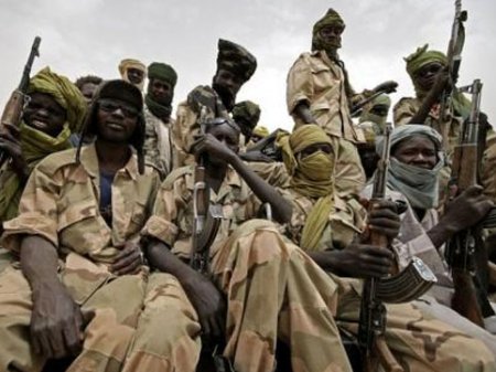 Sudan hərbçiləri prezidentin və hökümətin istefasını bəyan etdilər