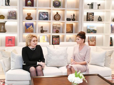 Birinci vitse-prezident Mehriban Əliyeva Rusiya Federasiya Şurasının sədri Valentina Matviyenko ilə görüşüb - FOTO