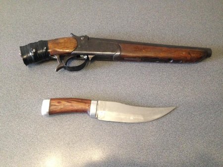 Astara sakinindən silah götürüldü