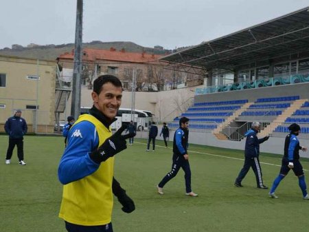 Azərbaycanlı futbolçu Bakıda döyüldü