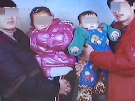 Qadın toyuq almağı unudan ərini bıçaqlayaraq öldürdü