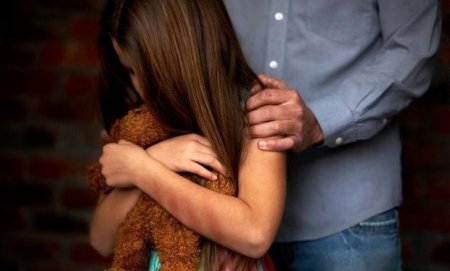 Bakıda tükürpədən hadisə - Kişi ögey qızını illərlə zorlayıb