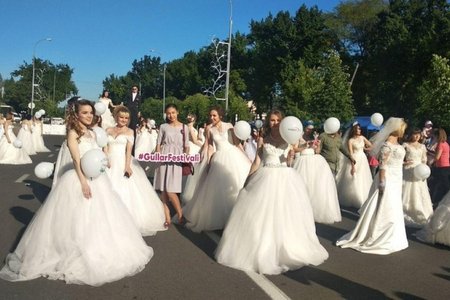 Daşkənddə gəlinlərin paradı keçirilib