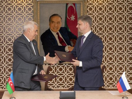 Azərbaycan və Rusiya dəmir yolları arasında memorandum imzalandı - FOTO