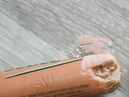 Sosiskaların içərisindən qurdların çıxması ilə bağlı araşdırmalara başlanıldı