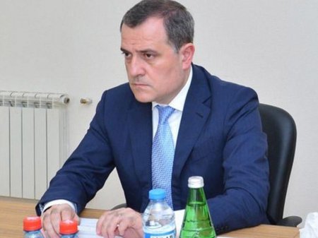 Nazirə şikayət etdilər - Şöbə müdirini işdən çıxardı