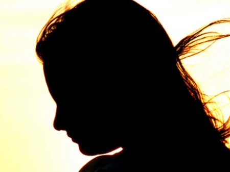 Bakıda 11-ci sinif şagirdi olan qız itkin düşdü