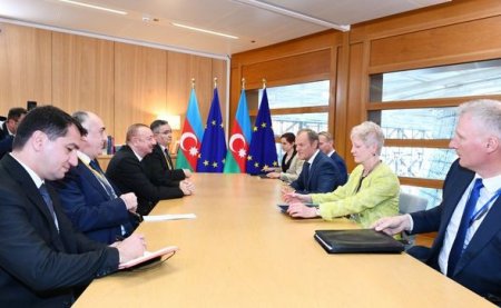 İlham Əliyev Avropa İttifaqı Şurasının prezidenti Donald Tuskla görüşüb