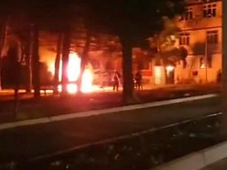 Bakıda “Toyota” yandı