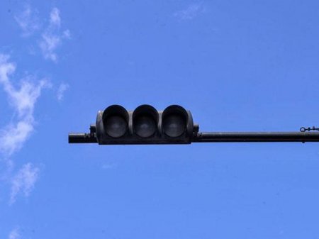 Bakının sönmüş işıqforları - FOTO