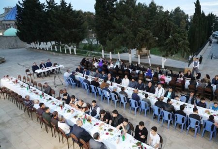 Birinci vitse-prezident Mehriban Əliyeva iftar mərasimində - FOTO