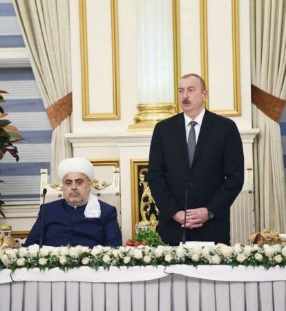 İlham Əliyev iftar mərasimində iştirak edib - FOTO