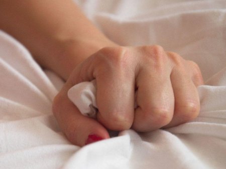 Qadınları tualetdə videoya çəkən pedofilin telefonundan elə görüntülər çıxdı ki... - FOTO