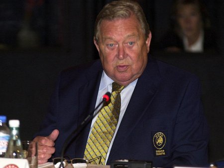 UEFA-nın keçmiş prezidenti vəfat etdi