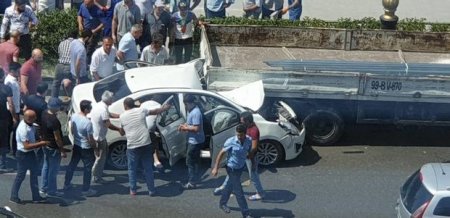 Bakıda ağır qəza: Maşından iki qadın çıxardılar