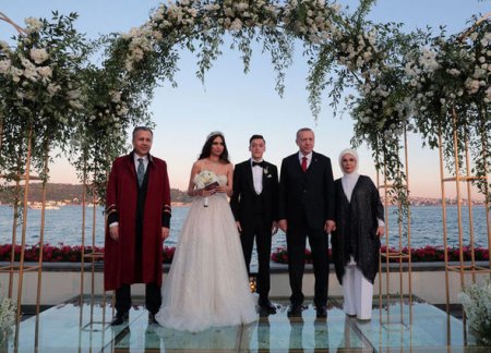 Məsut Özil evləndi, nikah şahidi Ərdoğan oldu-FOTO