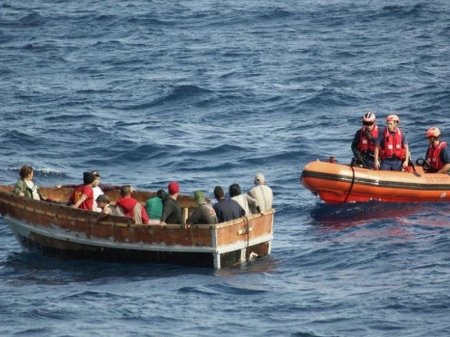 65 nəfəri daşıyan gəmi batdı: 7 nəfər boğuldu