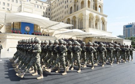 Bu gün Azərbaycanda Silahlı Qüvvələr Günüdür